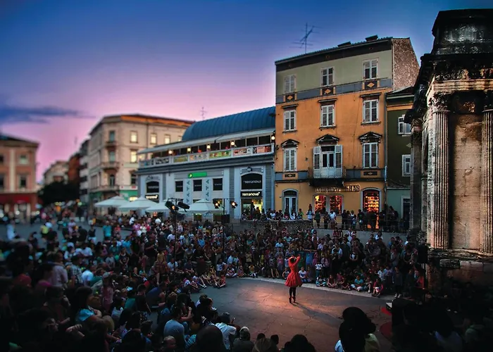 아파트 Lovely In 풀라