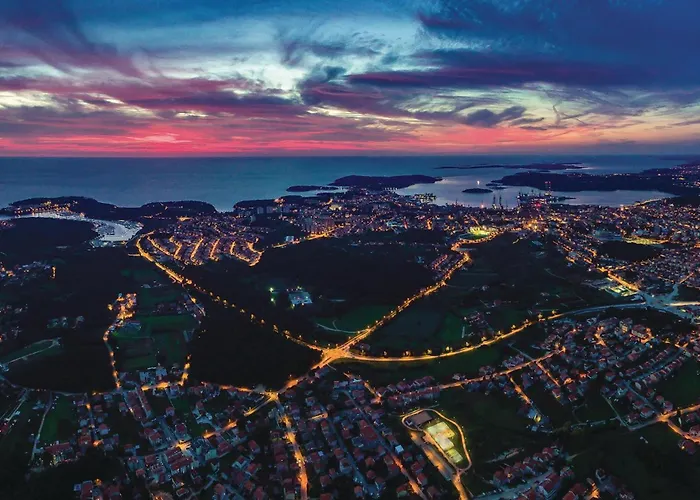 Διαμέρισμα Lovely In