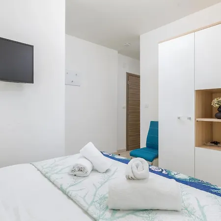 Апартаменты Lovely In *